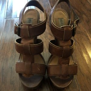 Steve Madden Brown Leather Wedge